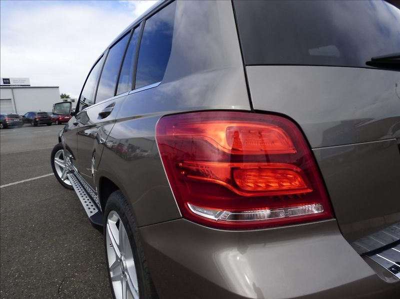 Mercedes-Benz GLK 2,1 220CDI,4Matic,AMG,7G,Bi-Xe - fotka 74 z 77