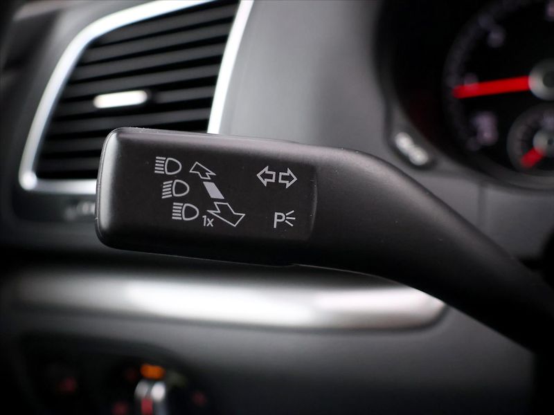 Volkswagen Sharan 2,0 TDI 135kW Comfortline DSG - fotka 19 z 39