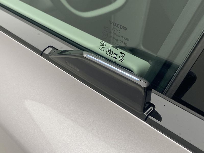 Volvo EX60 (2026) P10 AWD ELECTRIC ULTRA TWIN - fotka 19 z 79