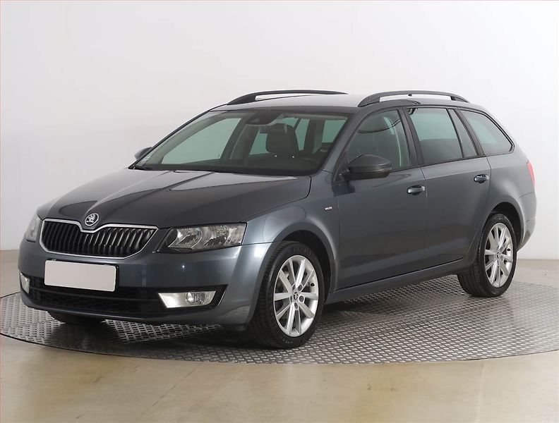 Škoda Octavia (2016) 1.6 TDI, Navi, Tempomat - fotka 2 z 17