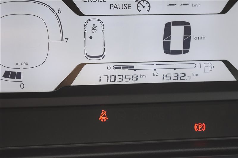 Citroën C4 Picasso 1,6 HDI 68KW KLIMA BEZ ADBLUE - fotka 33 z 51