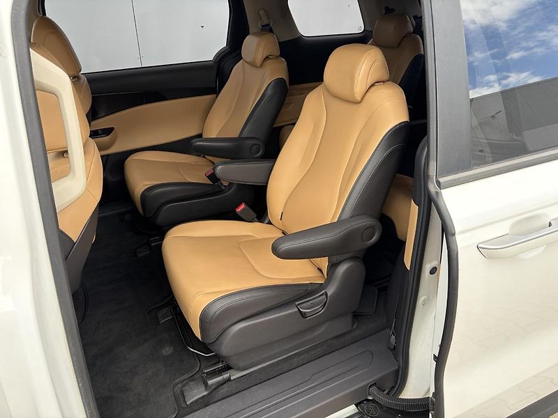 Kia Carnival (2022) 2.2 Diesel Automat 6+3 míst - fotka 24 z 34