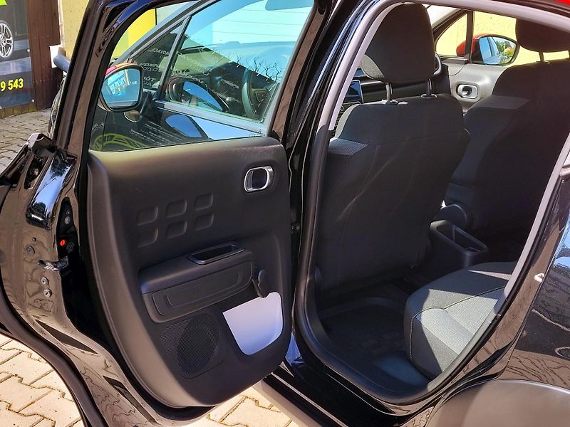 Citroën C3 1,2 110k Feel *SERV.KNIHA*   - fotka 16 z 44