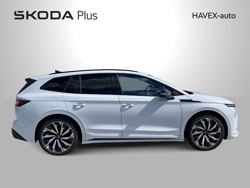 Škoda Enyaq (2025) 85 Sportline - fotka 36 z 38