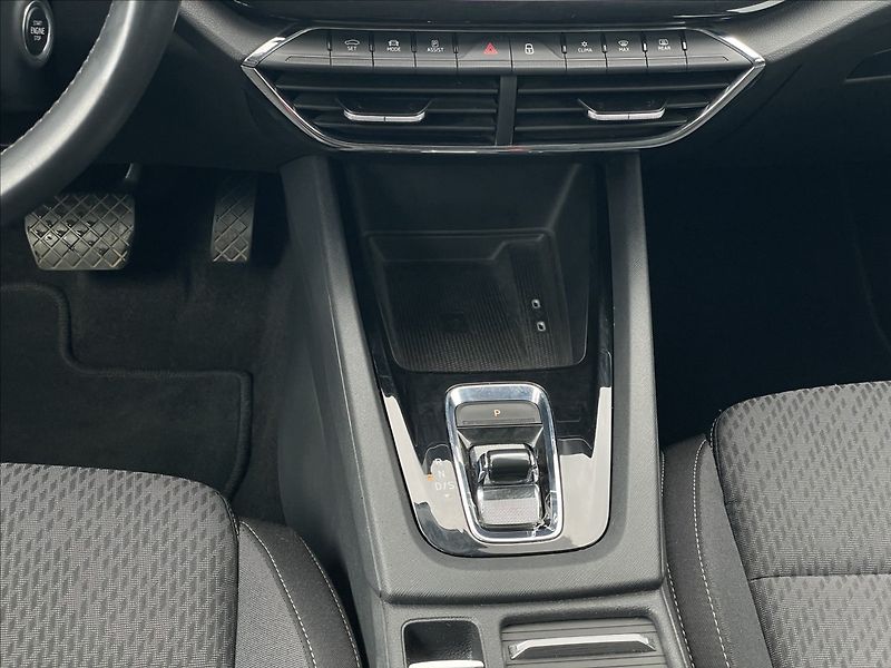 Škoda Octavia 2,0 TDI DSG Combi Style Plus - fotka 12 z 22