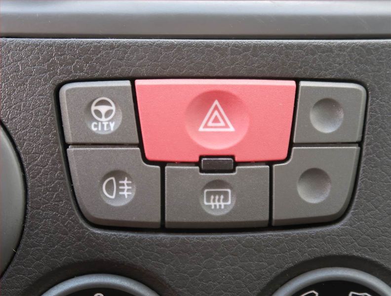 Fiat Panda (2009) 1.1, po STK, Tažné - fotka 14 z 14