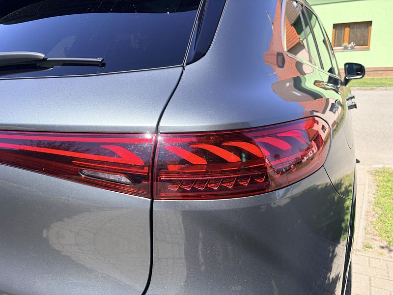 Mercedes-Benz EQS 450 AMG  - fotka 10 z 64