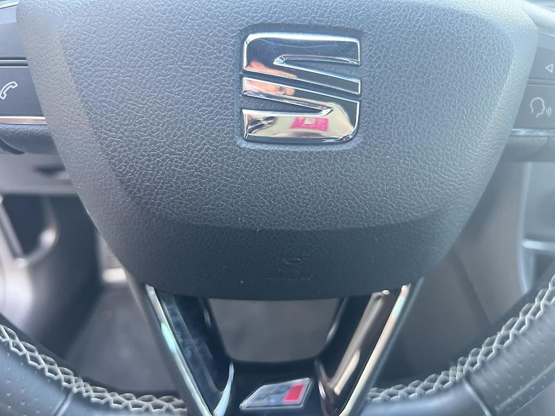 Seat Leon Cupra 280 2.0TSi DSG KŮŽE ALU - fotka 18 z 55