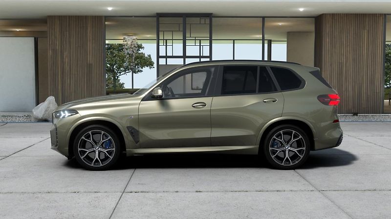 BMW X5 xDrive40i - fotka 5 z 14