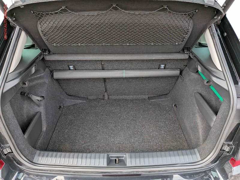 Škoda Kamiq (2023) 1.0TSi, 2.maj,ČR, Style, LED - fotka 7 z 15