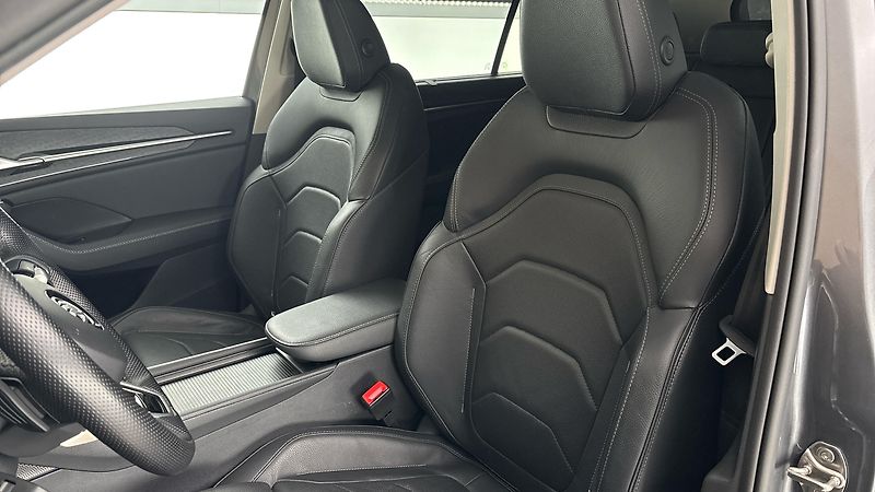 Škoda Kodiaq 2.0 TDI DSG 4x4 Exclusive Sele - fotka 15 z 35