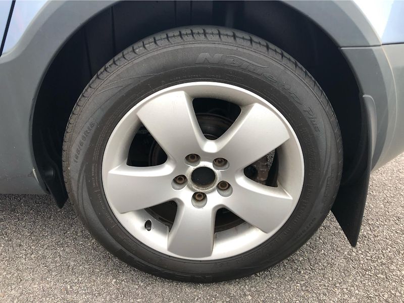 Škoda Roomster A 1.6i Scotline - fotka 14 z 27