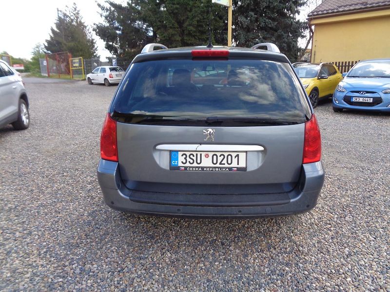 Peugeot 307 1,6 HDI - fotka 6 z 17