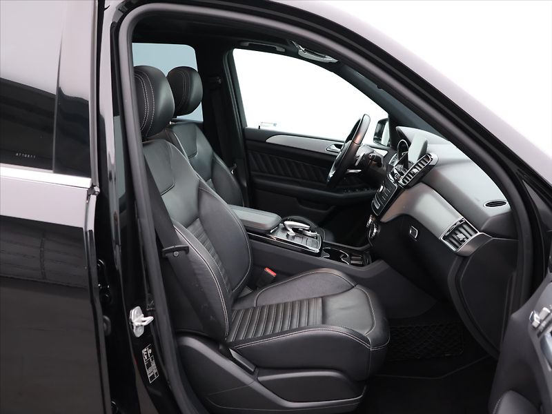 Mercedes-Benz GLE 3,0 350d 190 kW 4MATIC AMG - fotka 11 z 35
