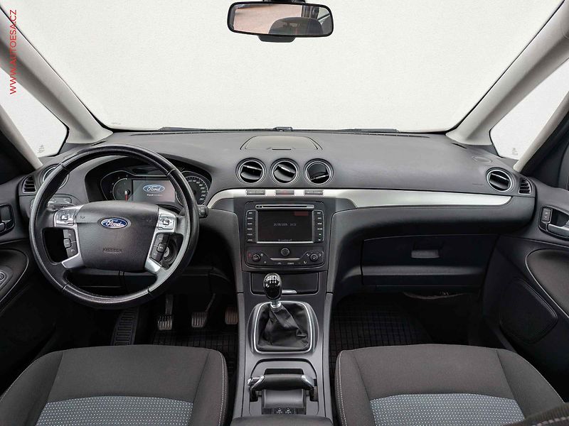 Ford Galaxy (2011) 1.6TDCi, AC - fotka 8 z 16