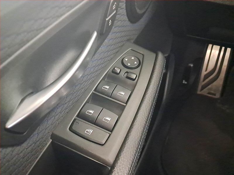 BMW Řada 2 (2018) M Sport 218d Active Tourer - fotka 16 z 18