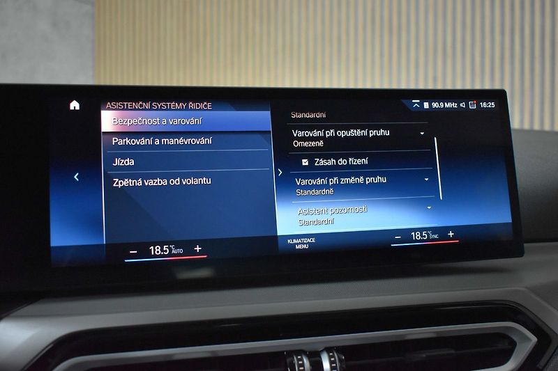 BMW Řada 3 318i*DPH*HEAD-UP*LED*90t.KM - fotka 33 z 44