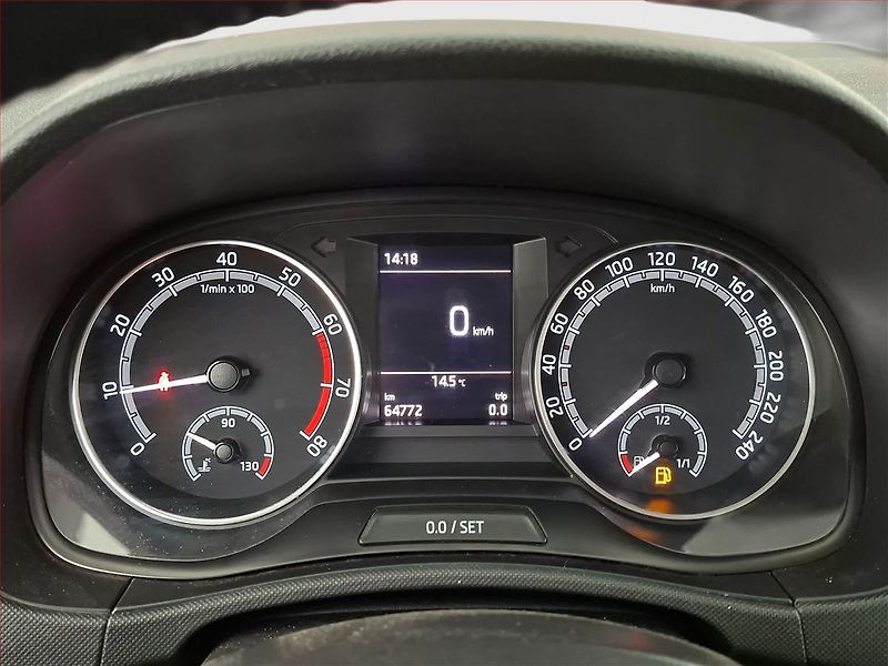 Škoda Fabia (2022) Ambition 1.0 TSI, Serv.kniha - fotka 11 z 15
