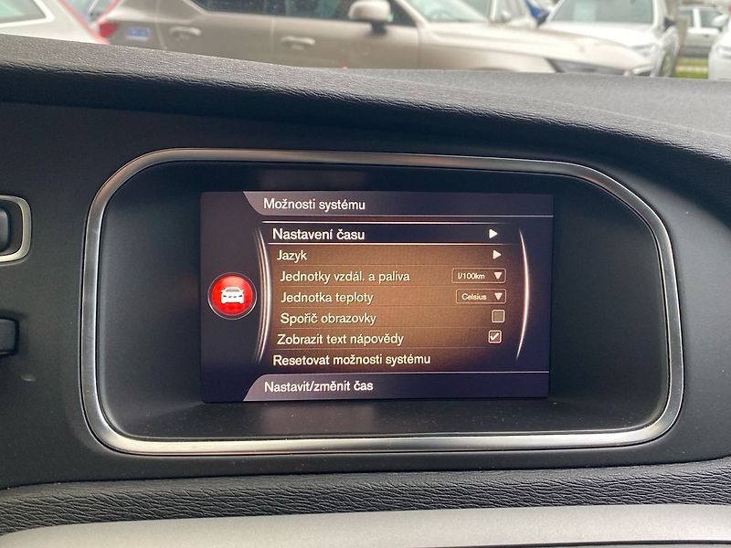 Volvo V40 - fotka 24 z 28