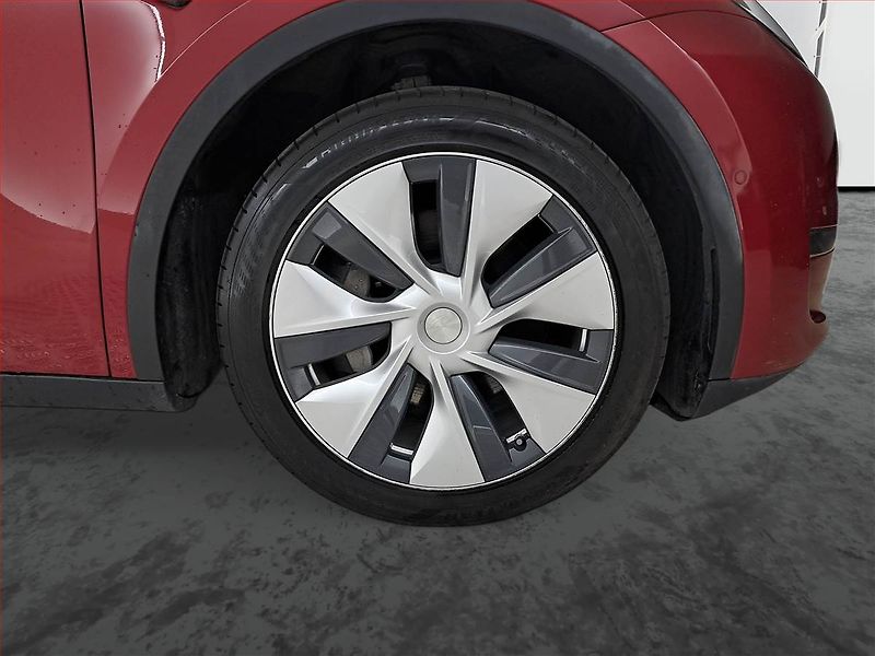 Tesla Model Y (2022) Long Range AWD 79kWh, SoH 91% - fotka 15 z 28