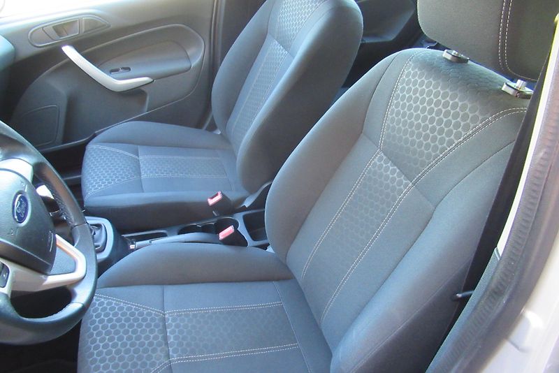 Ford Fiesta 1.2i KLIMA  SADA ALU KOL - fotka 14 z 20