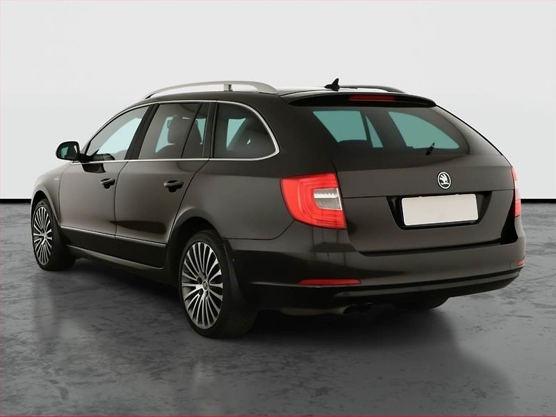 Škoda Superb (2013) Laurin&Klement 2.0 TDI, 4X4 - fotka 4 z 21