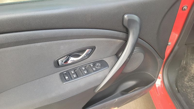 Renault Mégane 1,5 dci 81 Kw - fotka 16 z 20