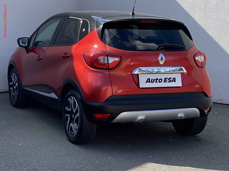 Renault Captur (2014) 1.2 TCe, ČR, Helly Hansen - fotka 6 z 16