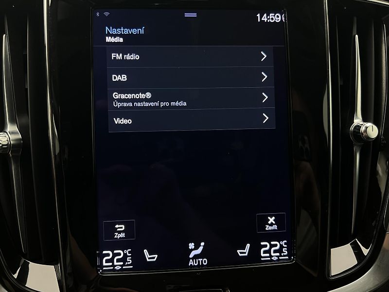 Volvo V60 T6 AWD RECHARGE INSCRIPTION - fotka 42 z 47