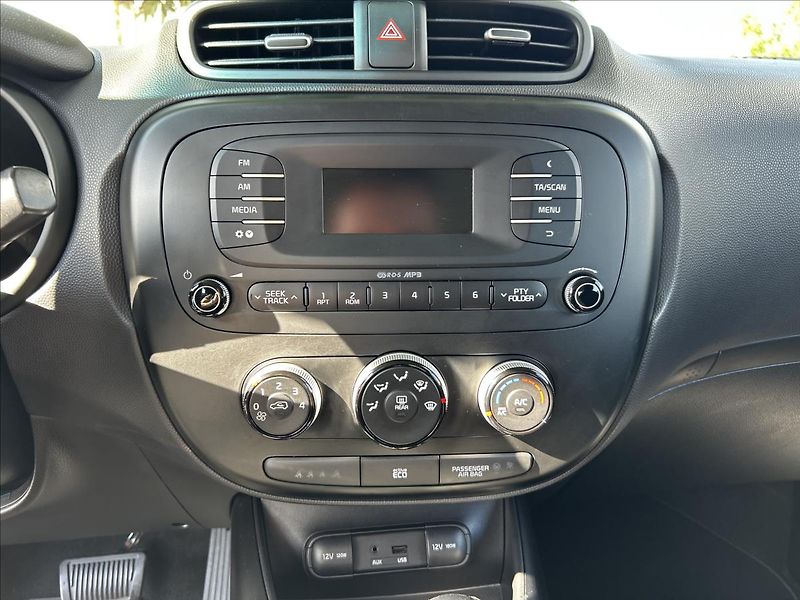 Kia Soul 1,6 GDi Automat 44t km  Tažné - fotka 18 z 44