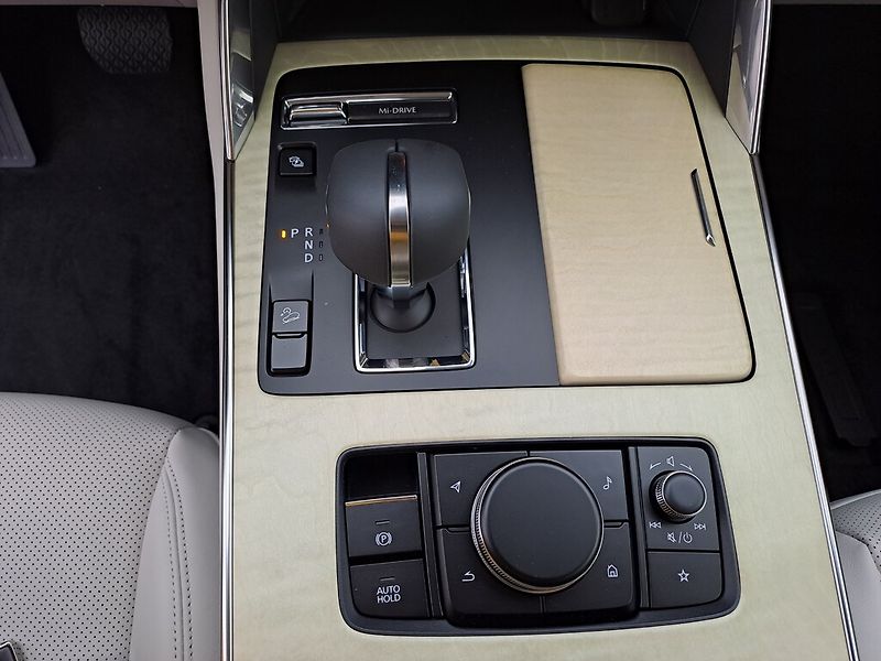 Mazda CX-60 (2025) 2,5 e-Skyactic PHEV - fotka 13 z 20