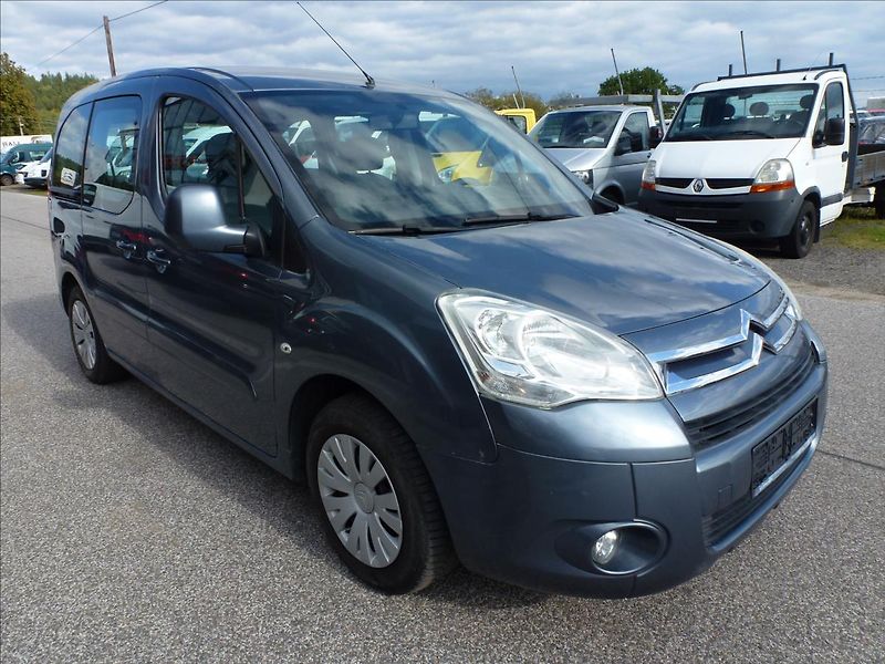 Citroën Berlingo 1,6 HDi  Multispace - fotka 4 z 44