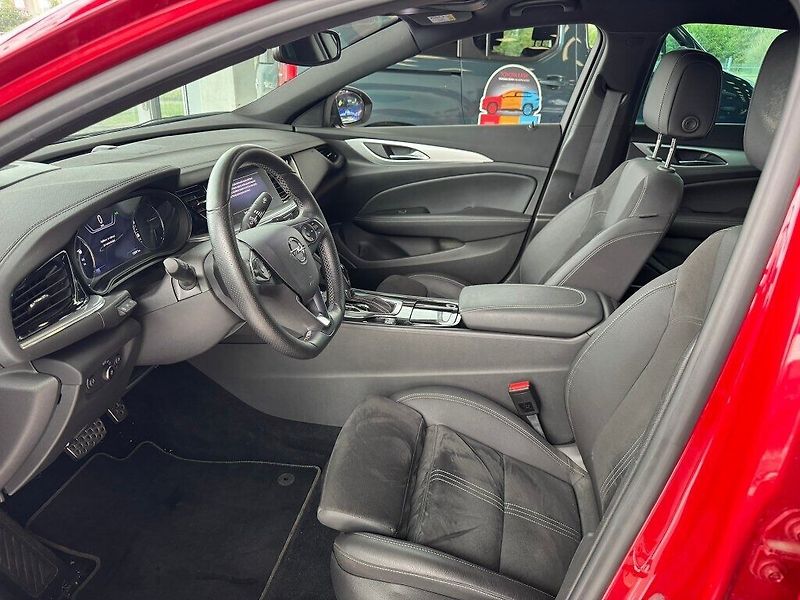 Opel Insignia 2.0T 147kW GS Ultimate AT - fotka 8 z 15