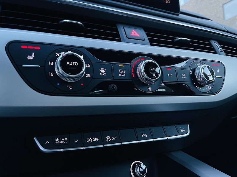 Audi A5 2.0TDI 140KW 4x4 AUT VÝHŘEV - fotka 40 z 49