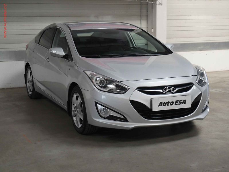 Hyundai i40 (2013) 1.7CRDi, ČR, AC, temp - fotografie inzerátu