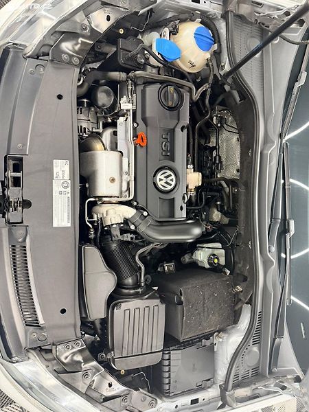 Volkswagen Golf Cabrio 1,4 TSI - fotka 26 z 27