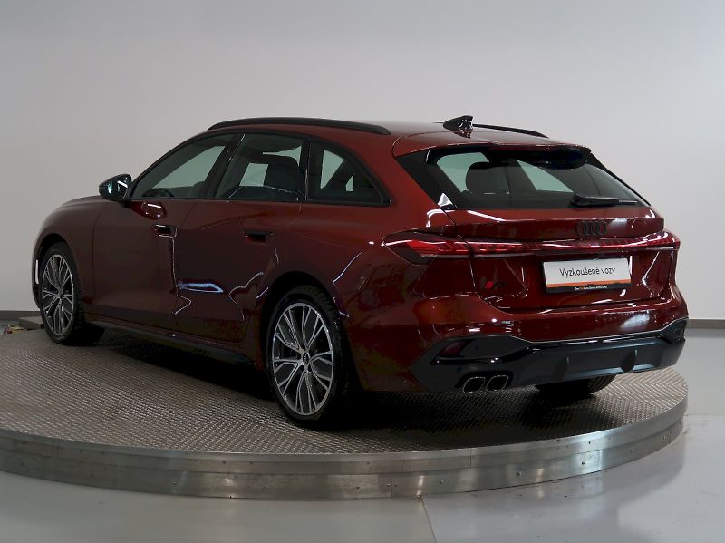 Audi A5 (2025) AVANT S-LINE 2.0TDI 150KW TAŽN - fotka 7 z 38