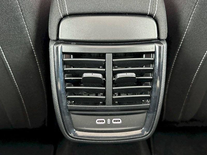 Škoda Kamiq (2025) DSG 1.0TSI 85kW Monte Carlo - fotka 28 z 32