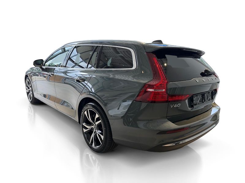 Volvo V60 (2026) B4 PLUS BRIGHT        - fotka 3 z 19
