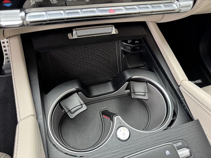 Mercedes-Benz GLS 450 4MATIC*AMG*MASÁŽE - fotka 26 z 46
