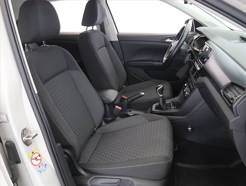 Volkswagen T-Cross (2021) Life 1.0 TSI, Serv.kniha - fotka 9 z 19