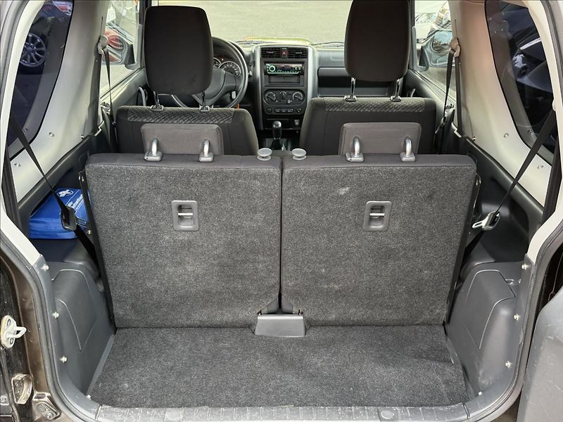 Suzuki Jimny 1,3 4x4 TAŽNÉ - fotka 5 z 19