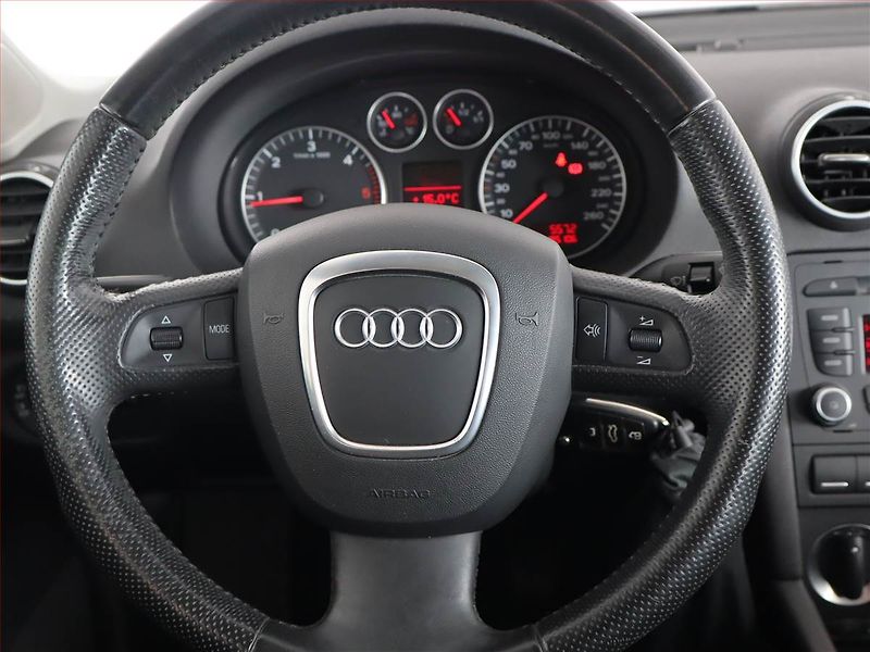 Audi A3 (2007) 2.0 TDI, Serv.kniha, po STK - fotka 17 z 17