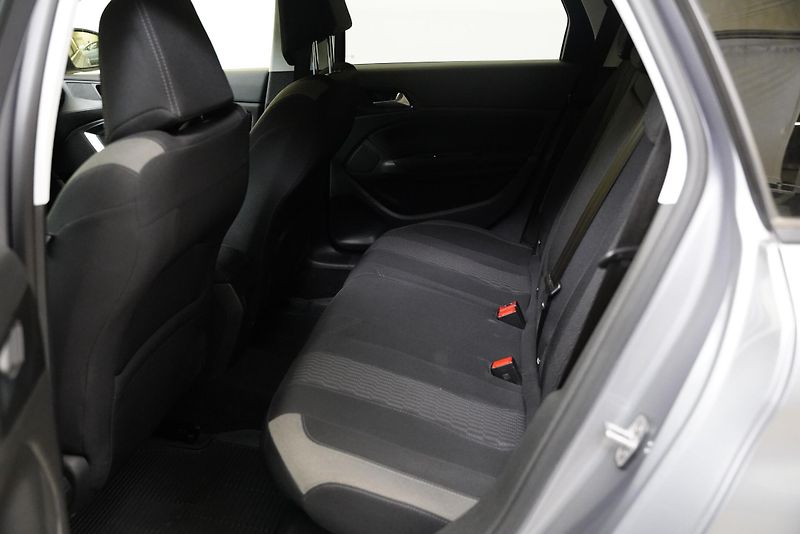 Peugeot 308 - fotka 24 z 25