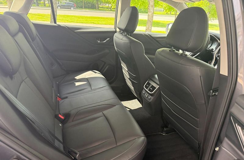 Subaru Outback 2.5i 4WD Comfort + tažné - fotka 10 z 11