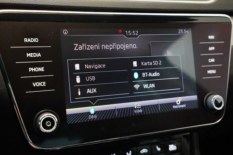 Škoda Superb - fotka 22 z 29