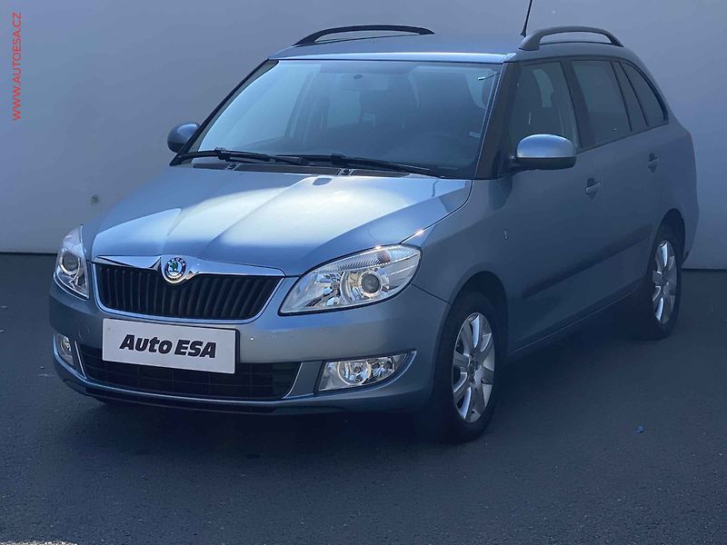 Škoda Fabia (2011) 1.2 TSI, ČR, Ambiente - fotka 3 z 13