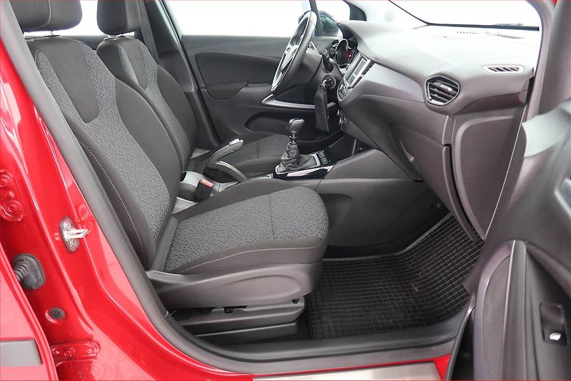 Opel Crossland X (2024) 1.2 Turbo, ČR,1.maj - fotka 9 z 17