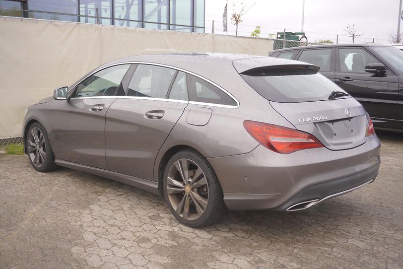 Mercedes-Benz CLA (2017) 200 2,2D SHOOTINGBRAKE AUT. - fotka 6 z 24