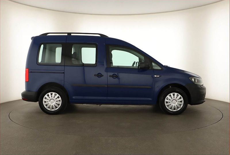 Volkswagen Caddy (2018) 2.0 TDI, 5Míst, ČR - fotka 6 z 11